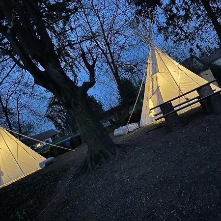 Chateau Moravany - Apartmany, Teepee A Wellness Holiday park