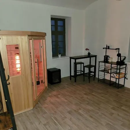 Holiday park Chateau Moravany - Apartmany, Teepee A Wellness *