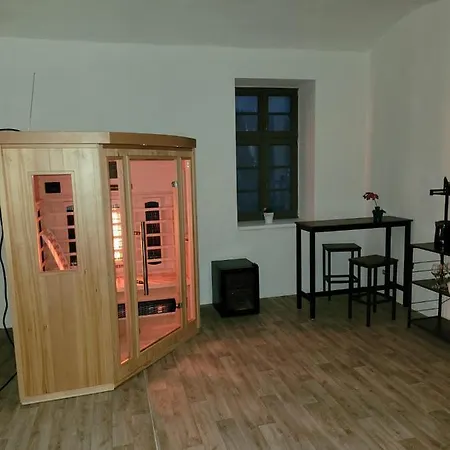 Holiday park Chateau Moravany - Apartmany, Teepee A Wellness Ronov Nad Doubravou