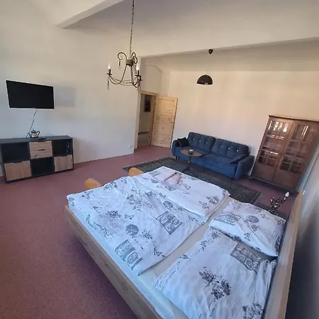 Chateau Moravany - Apartmany, Teepee A Wellness