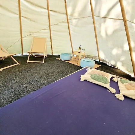 Chateau Moravany - Apartmany, Teepee A Wellness