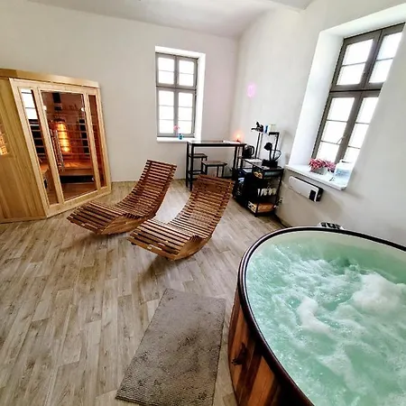 Hotel Chateau Moravany - Apartmany, Teepee A Wellness *