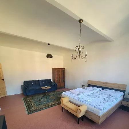 Chateau Moravany - Apartmany, Teepee A Wellness * Ronov Nad Doubravou